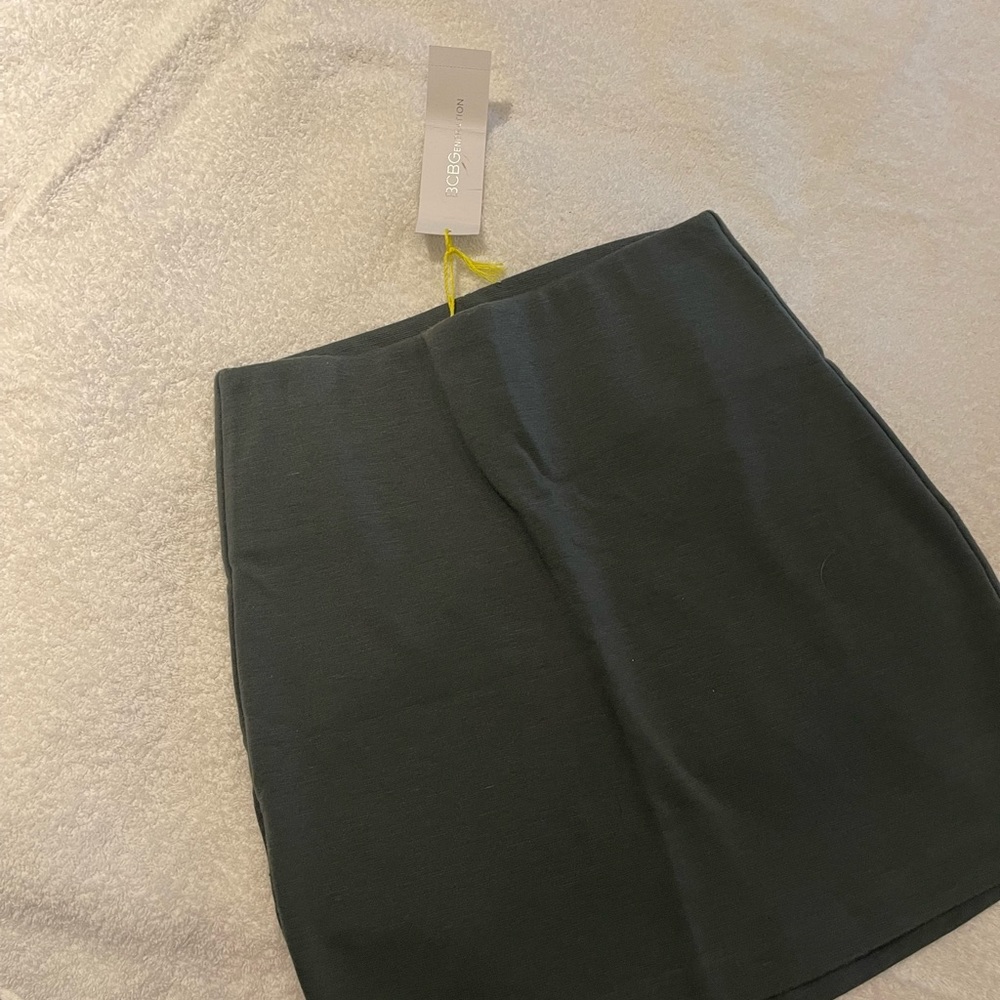 BCBG Generation deep green XS skirt never worn